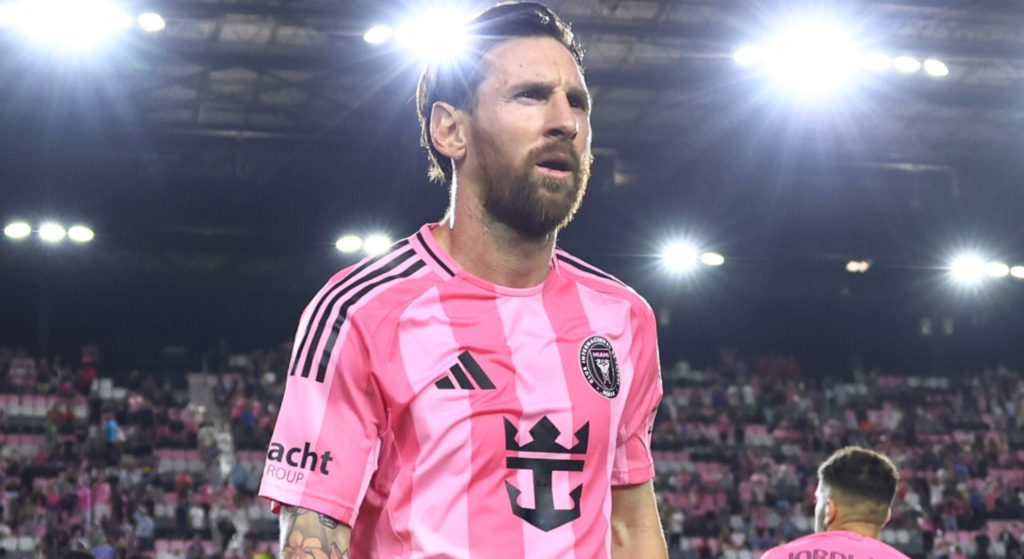 Lionel Messi walking after winning a MLS game against New York Red Bulls