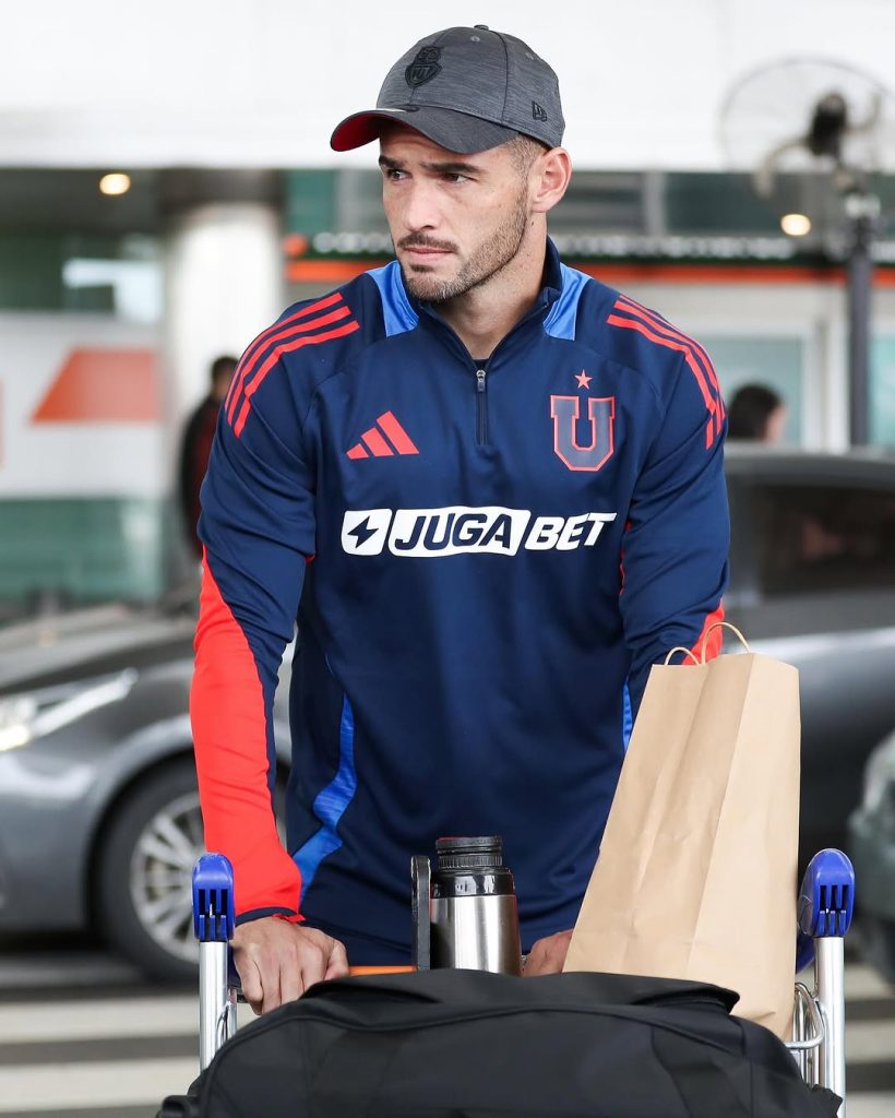 Universidad de Chile ya está en Argentina. (Fotos: Prensa UCH)
